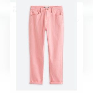 Chic Pink Ankle Jeans